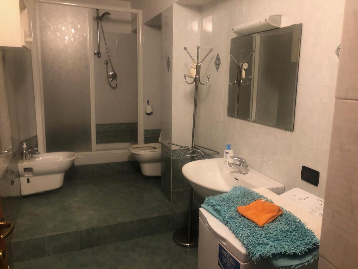 Appartamento Vicino Al Mare Монеглия Екстериор снимка