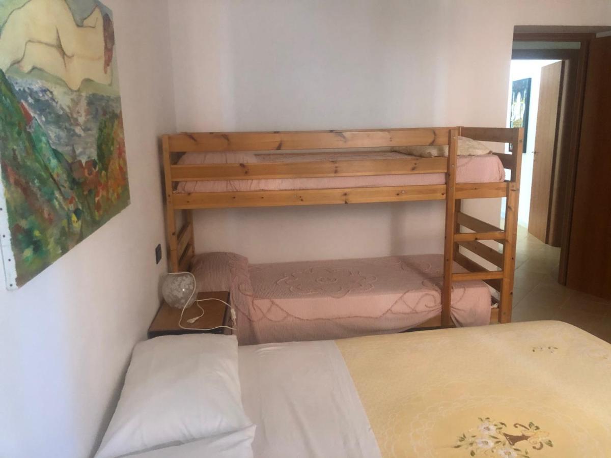 Appartamento Vicino Al Mare Монеглия Екстериор снимка