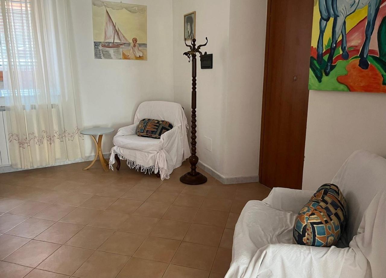 Appartamento Vicino Al Mare Монеглия Екстериор снимка