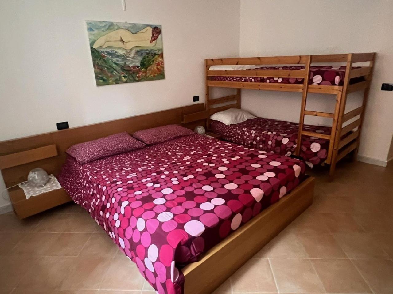 Appartamento Vicino Al Mare Монеглия Екстериор снимка