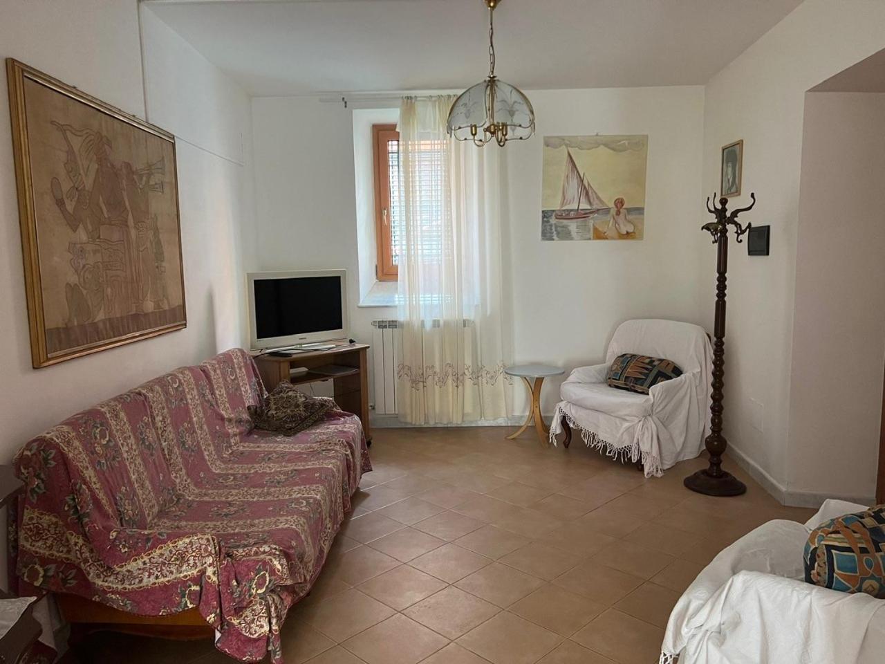 Appartamento Vicino Al Mare Монеглия Екстериор снимка